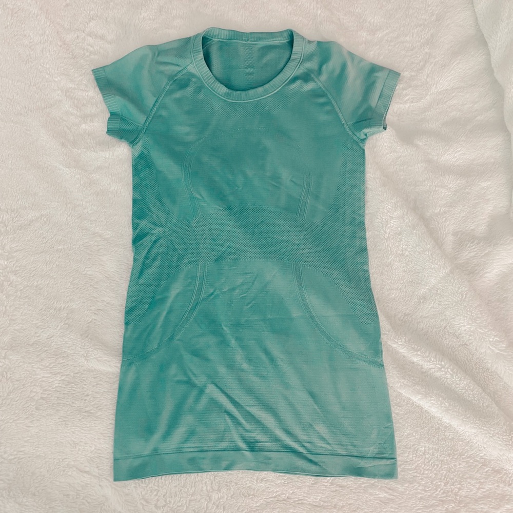 Lululemon Swiftly Tech Shirt 🐠